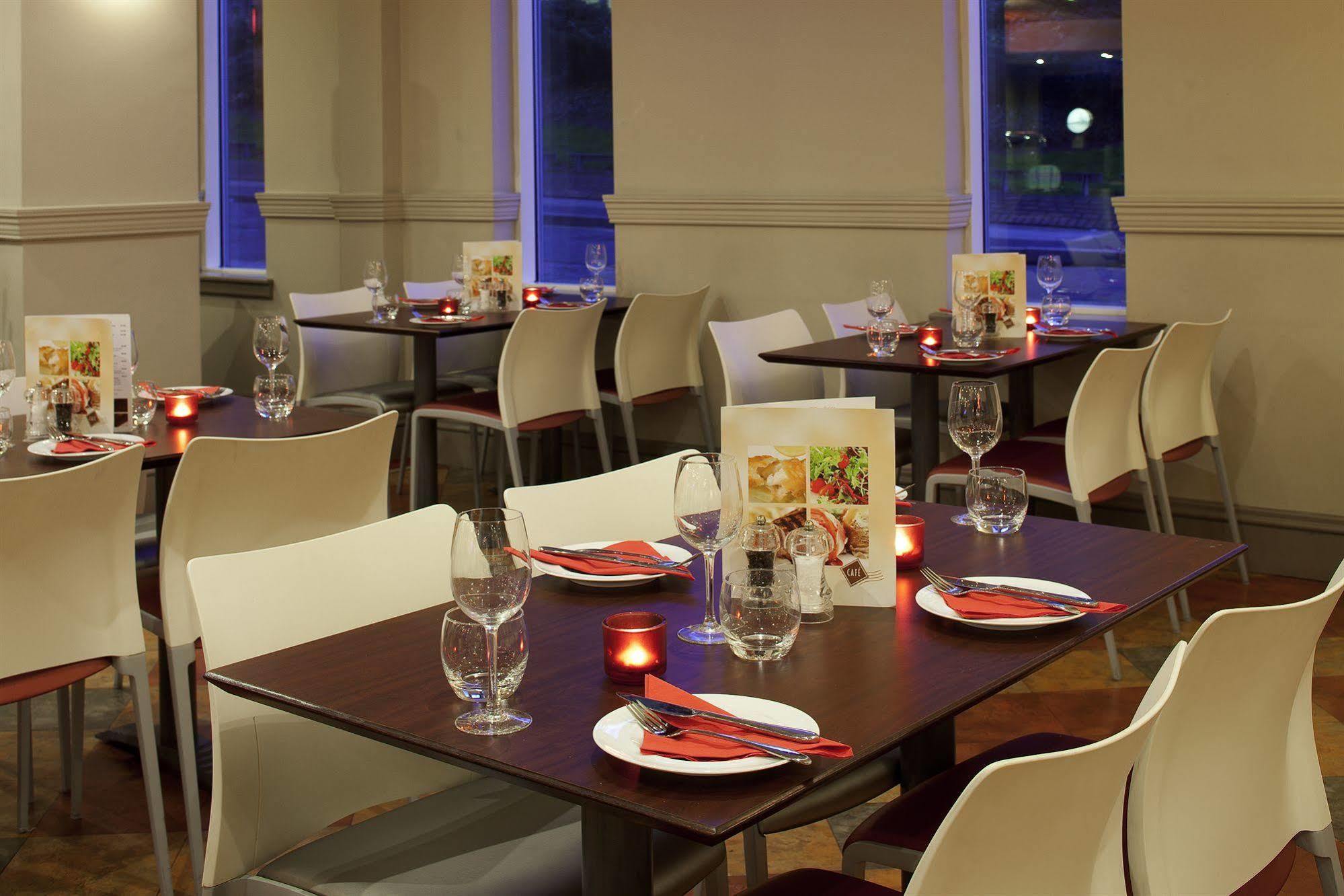Ibis Leeds Centre Marlborough Street Hotel Exterior foto